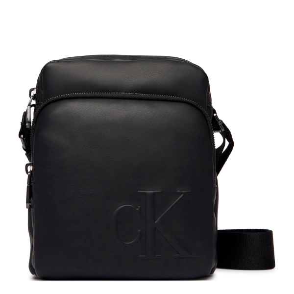 Calvin Klein Sac bandoulire reporter avec monogramme grav - U Noir- Ref 57 €
