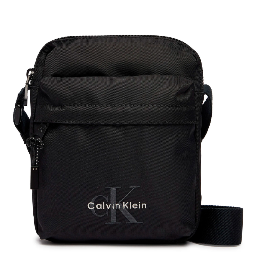 bold-reporter-crossbody-bag