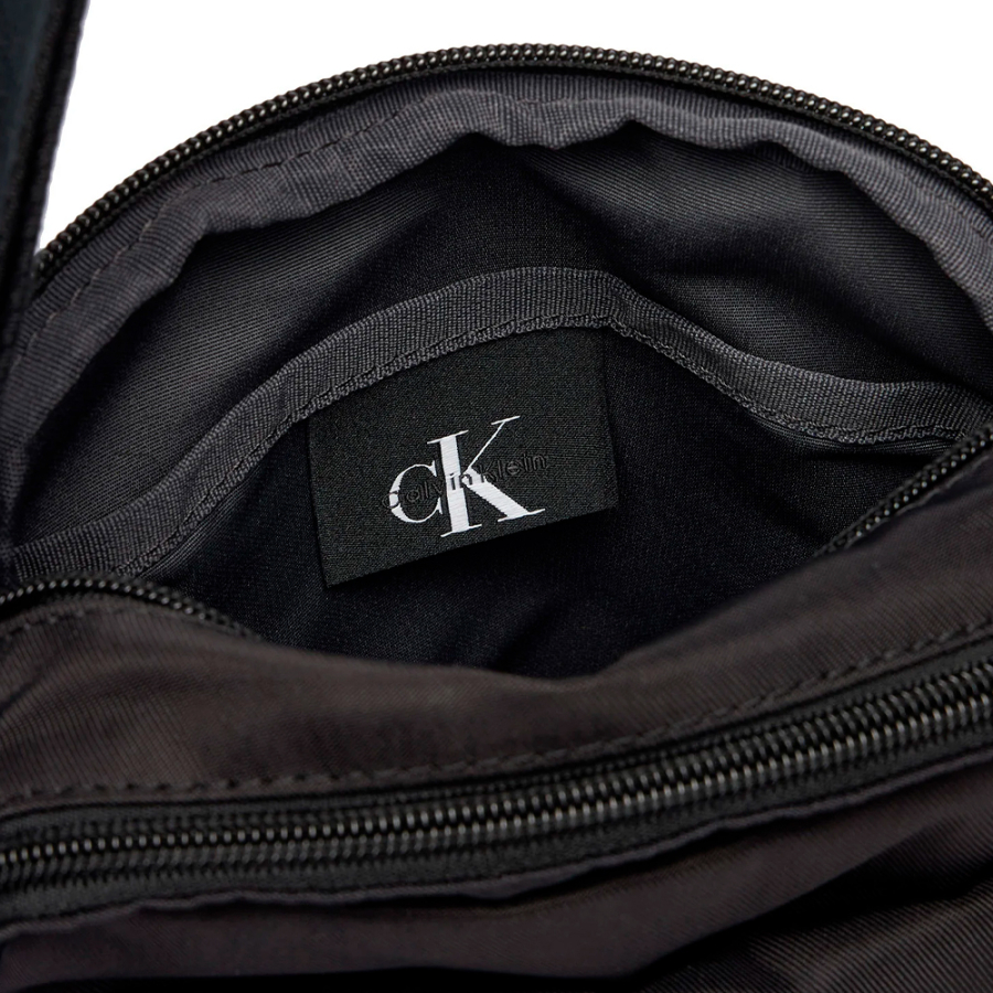 bold-reporter-crossbody-tasche