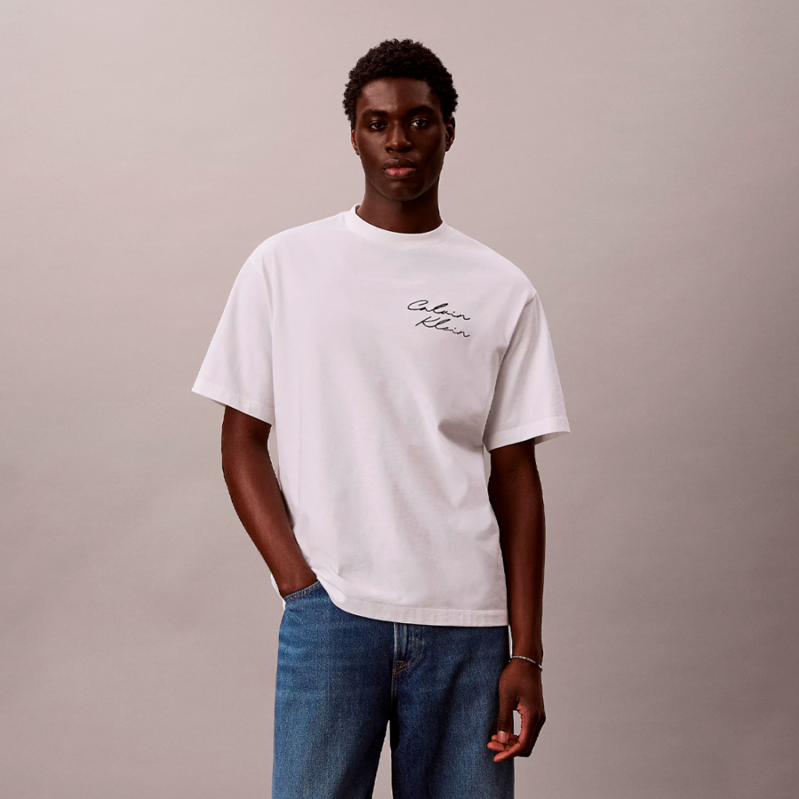 t-shirt-ampia-con-logo-stampato