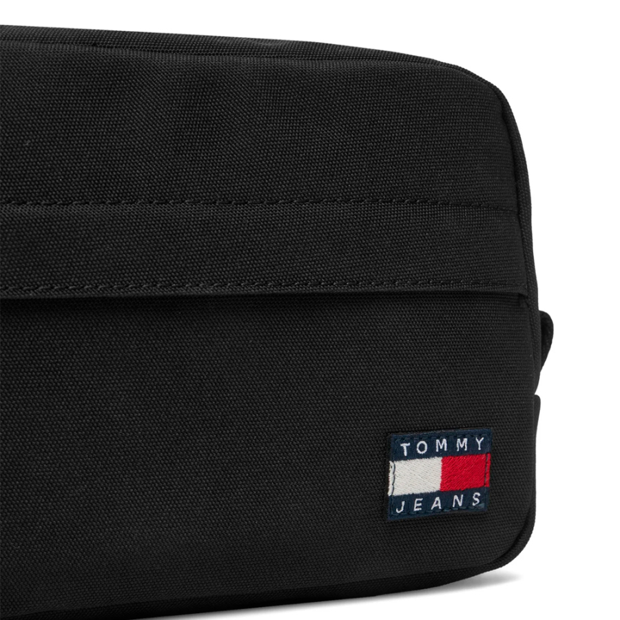 essential-daily-washbag