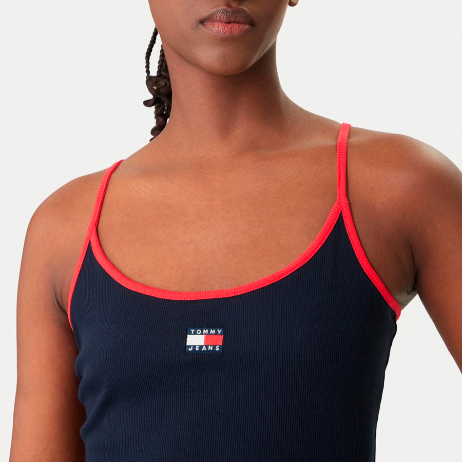 camiseta-slim-badge-strappy