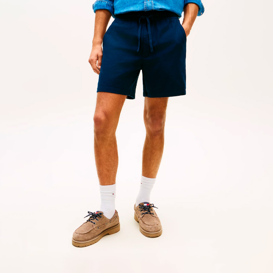 short-en-lin-a-jambes-larges-avec-logo