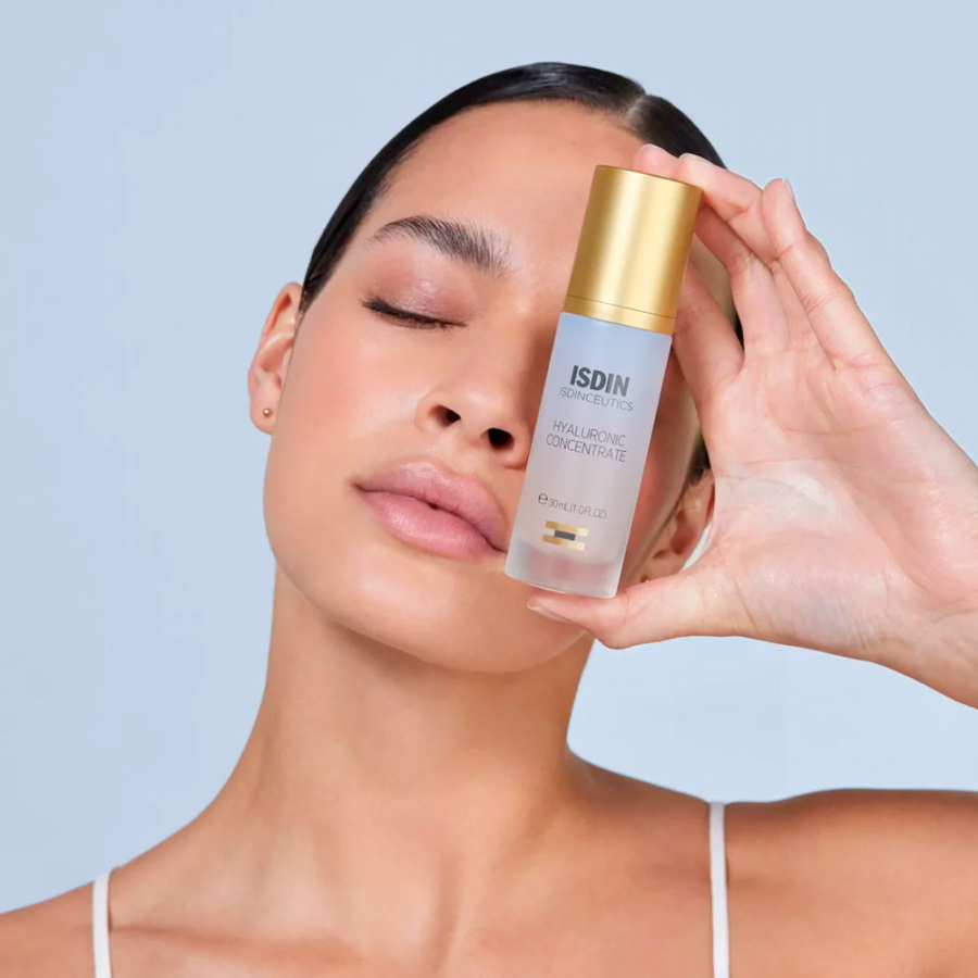 hyaluronic-concentrate-ultra-feuchtigkeitsspendendes-leichtes-serum-mit-hyaluronsaure-das-die-haut-aufhellt hyaluronic-concentrate-ultra-feuchtigkeitsspendendes-leichtes-serum-mit-hyaluronsaure-das-die-haut-aufhellt