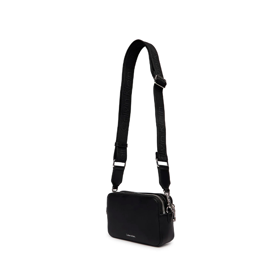 sac-pour-appareil-photo-a-double-sangle-en-selle