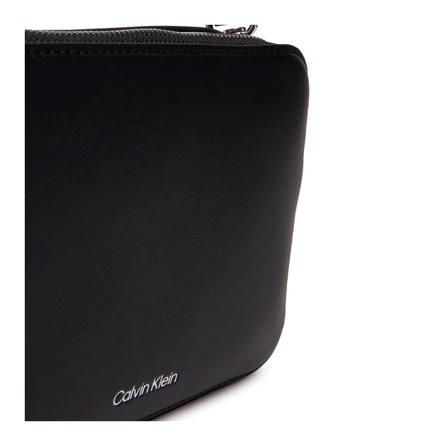 borsa-per-fotocamera-con-doppia-tracolla-in-cinghia