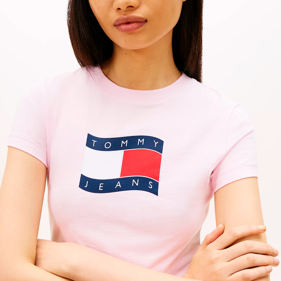 camiseta-de-malha-fina-com-logo-ondulado