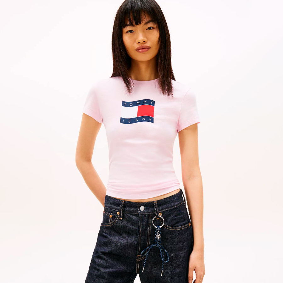 camiseta-de-punto-slim-con-logo-ondulante camiseta-de-punto-slim-con-logo-ondulante