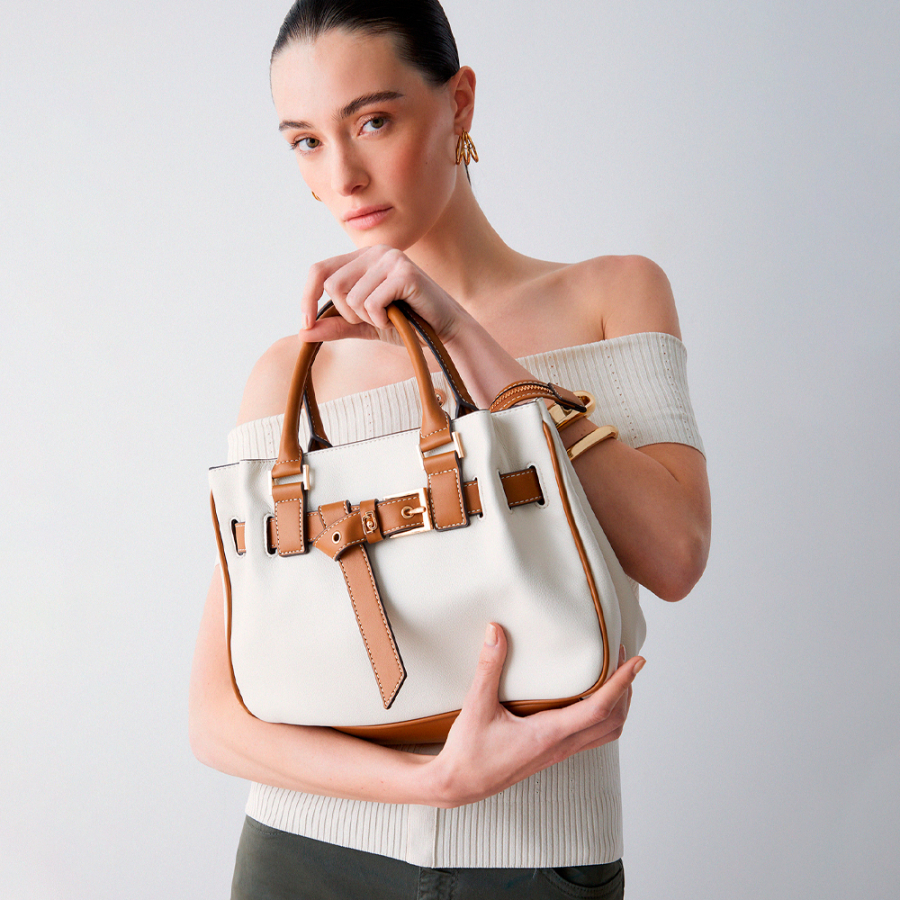 bolso-pequeno-con-hebilla