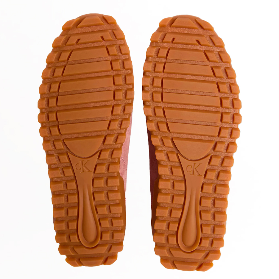 chaussures-de-course-en-daim-avec-organza