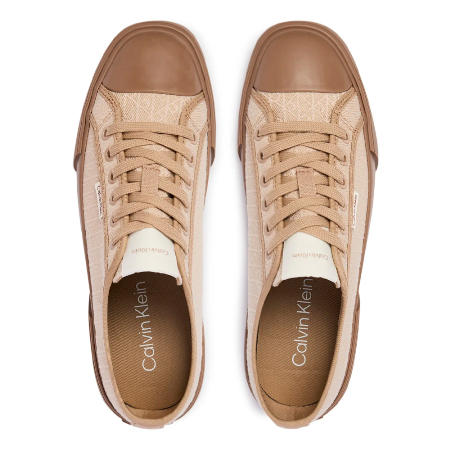 sneakers-luna-con-logo-emblema