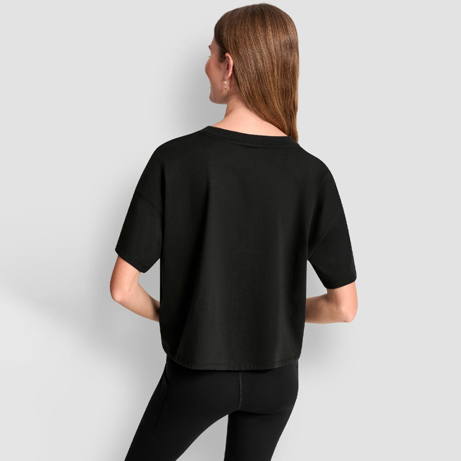 t-shirt-a-logo-metallique
