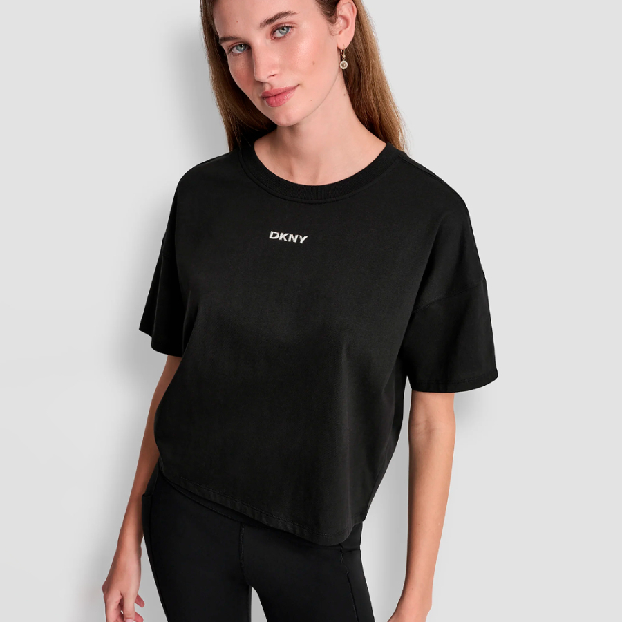 t-shirt-mit-metallic-logo