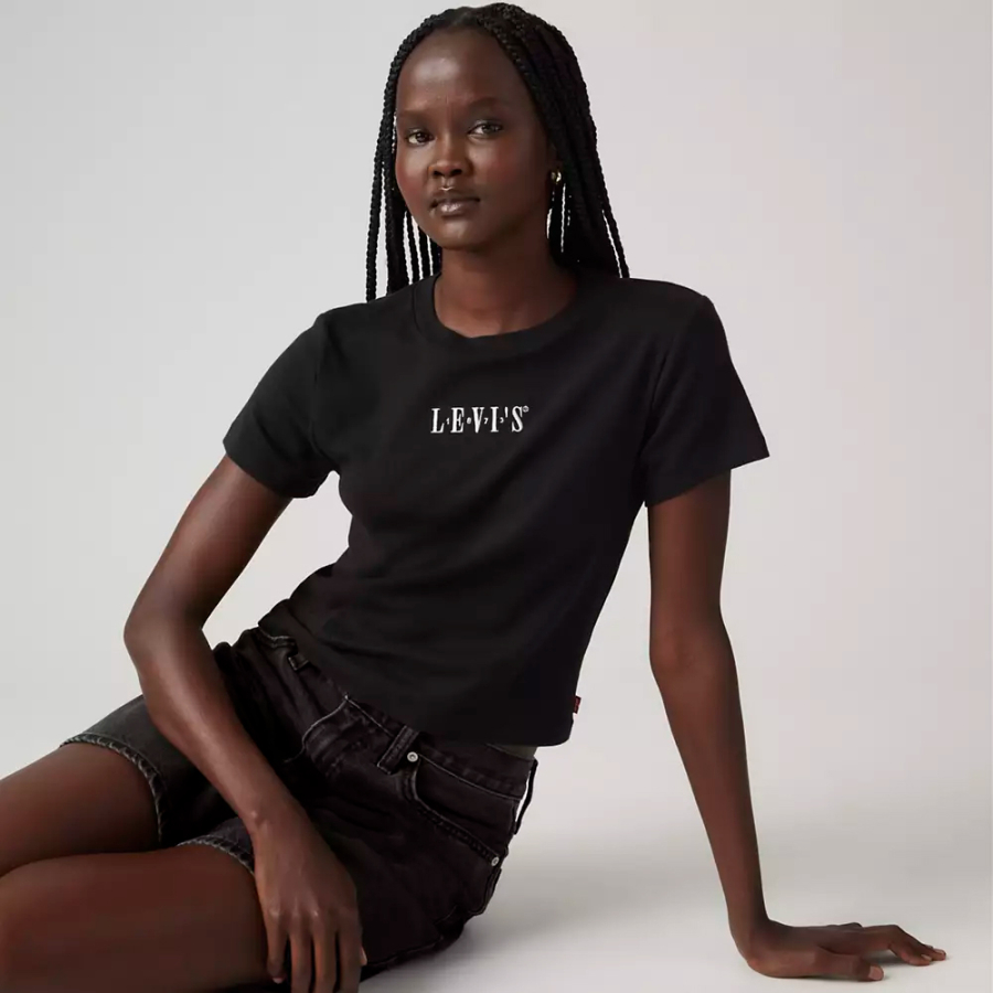 sportliches-basic-t-shirt-mit-grafik