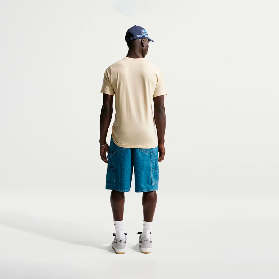 sportswear-club-t-shirt