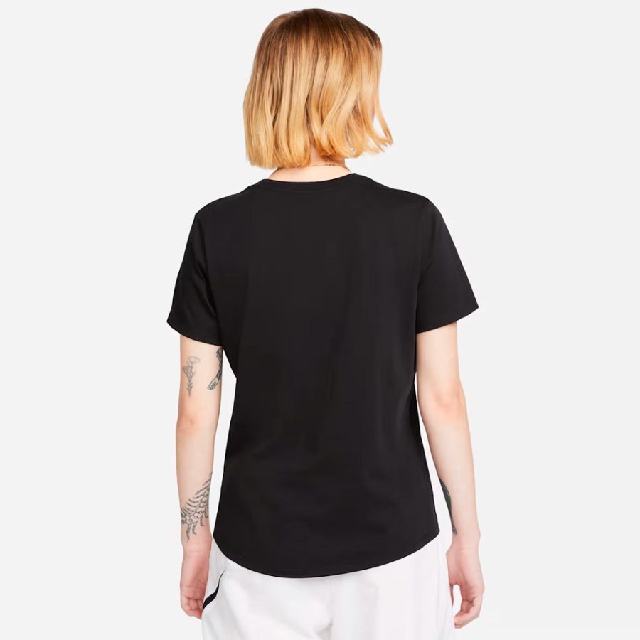 t-shirt-sportswear-club-essentials