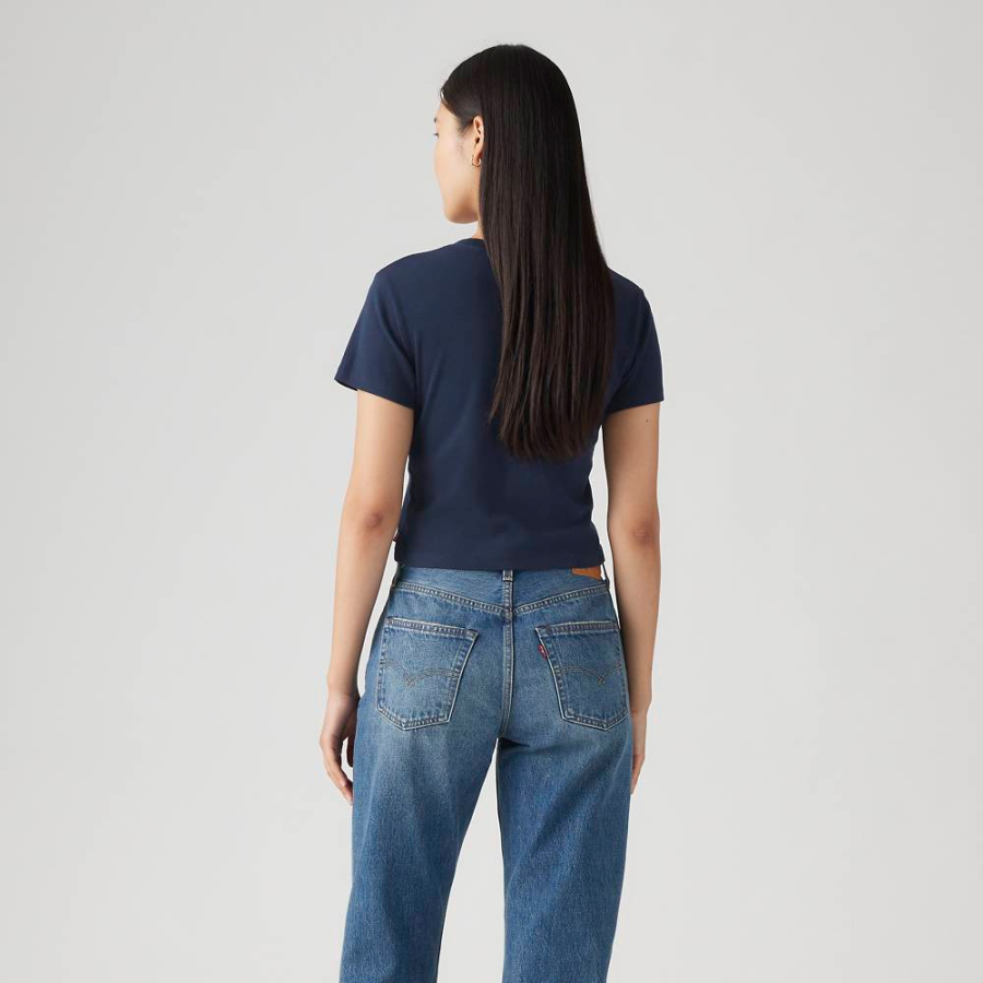 sportliches-basic-t-shirt-mit-grafik