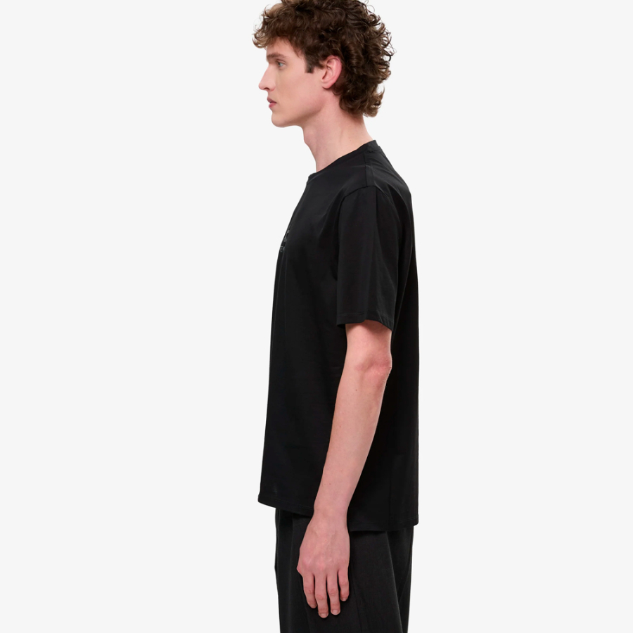 t-shirt-en-coton-avec-details-thermoscelles t-shirt-en-coton-avec-details-thermoscelles