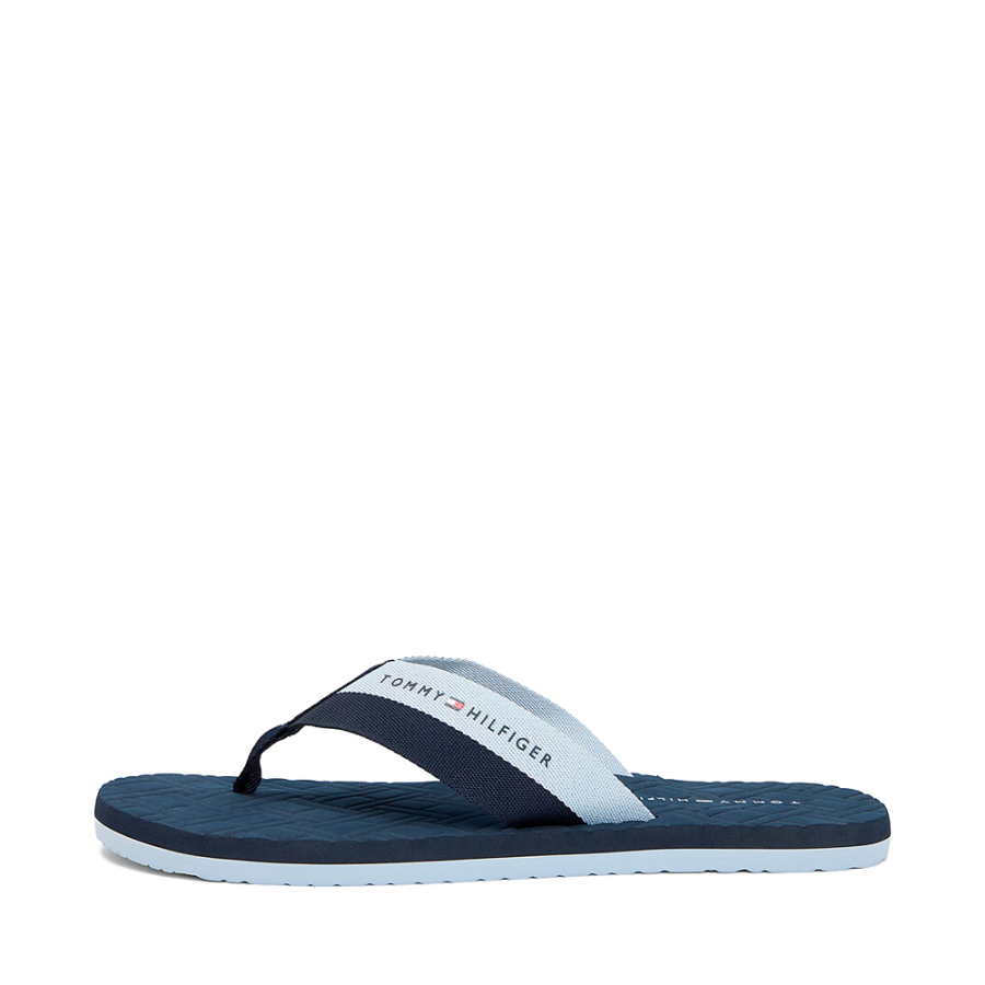 flip-flops-with-embossed-logos flip-flops-with-embossed-logos