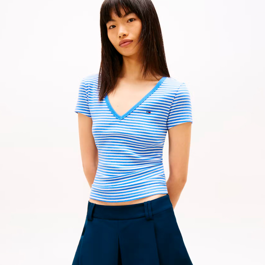 t-shirt-essentiel-a-col-en-v t-shirt-essentiel-a-col-en-v