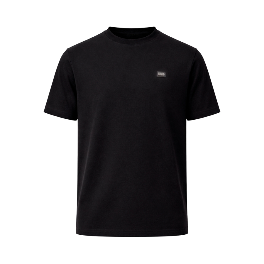 t-shirt-avec-ecusson-logo