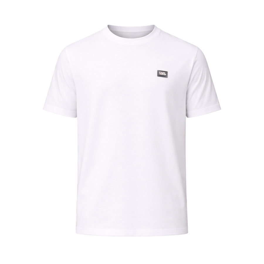 t-shirt-avec-ecusson-logo