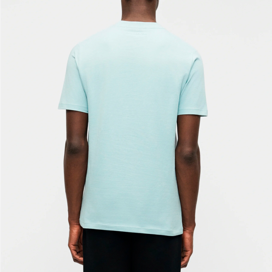 camiseta-de-manga-curta-e-gola-redonda