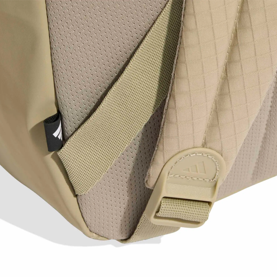 mochila-essentials-3-stripes