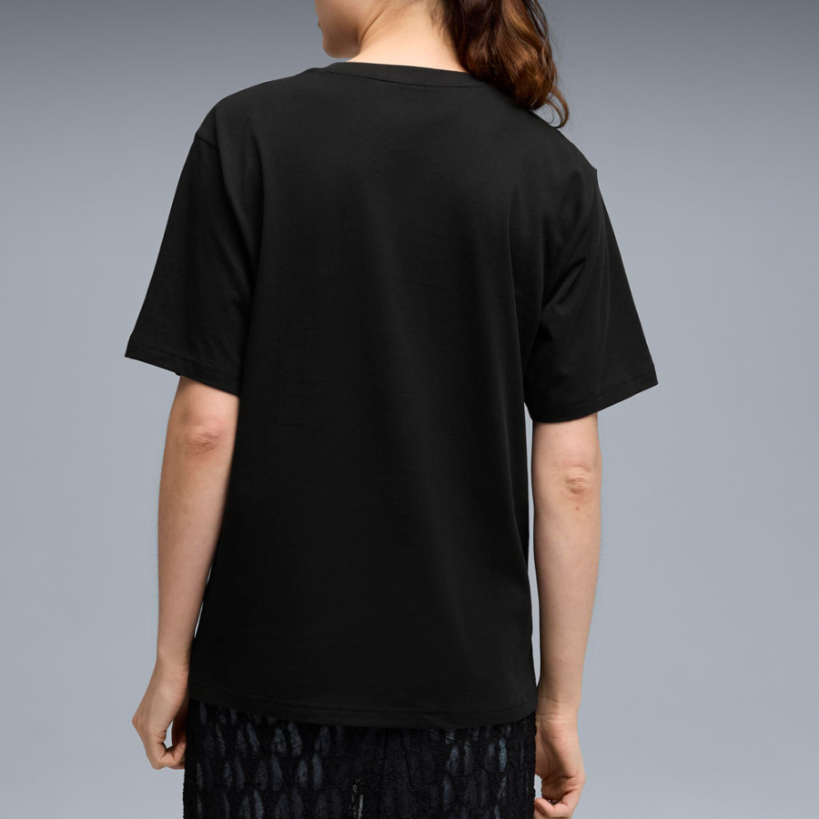 t-shirt-rilassata-decorata-con-strass