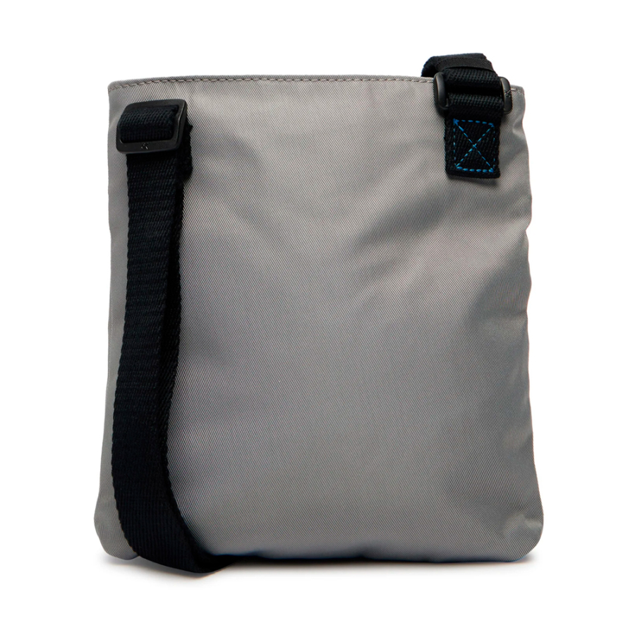 borsa-a-tracolla-piatta-in-nylon-con-logo-monogramma borsa-a-tracolla-piatta-in-nylon-con-logo-monogramma