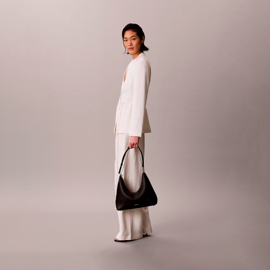 bolsa-hobo-com-corrente-para-joias-de-pedraria bolsa-hobo-com-corrente-para-joias-de-pedraria
