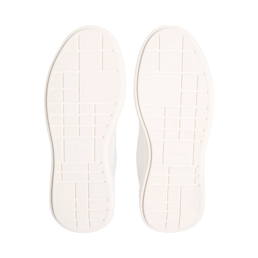 chunky-leather-sneakers-that-are-durable-and-offer-good-traction
