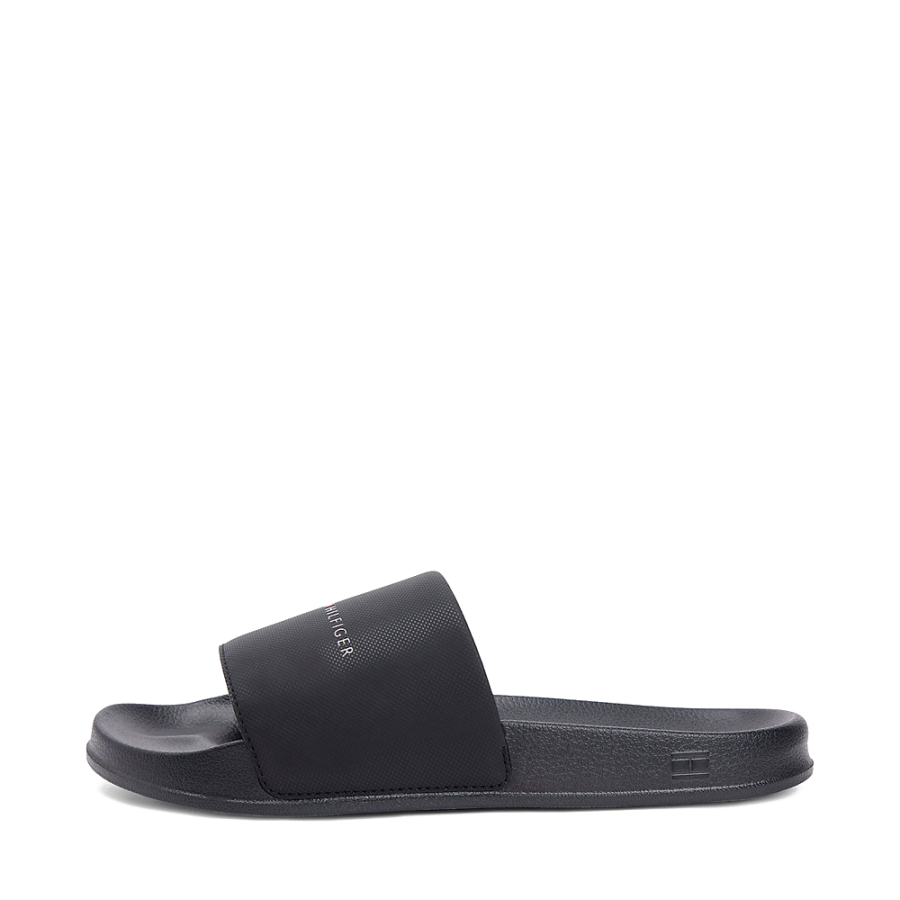 strukturierte-flip-flops-mit-logo strukturierte-flip-flops-mit-logo