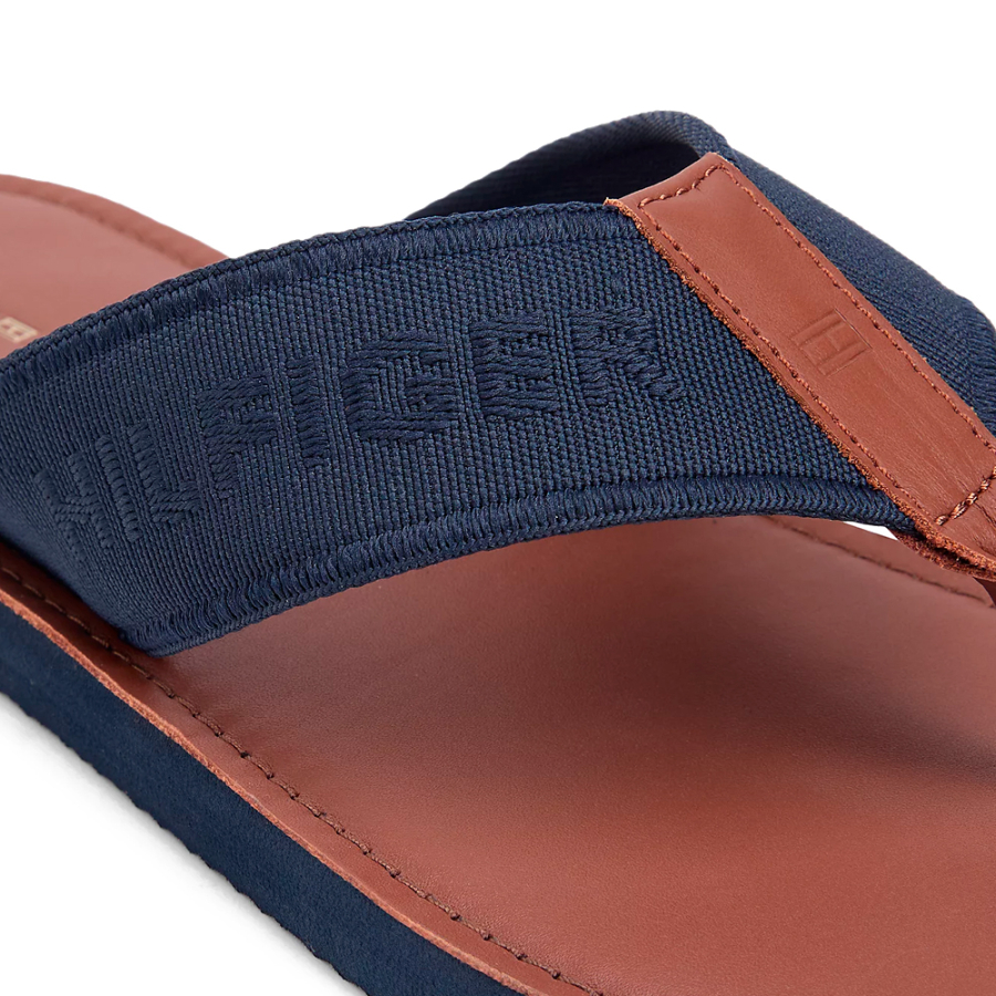 jacquard-logo-flip-flops jacquard-logo-flip-flops