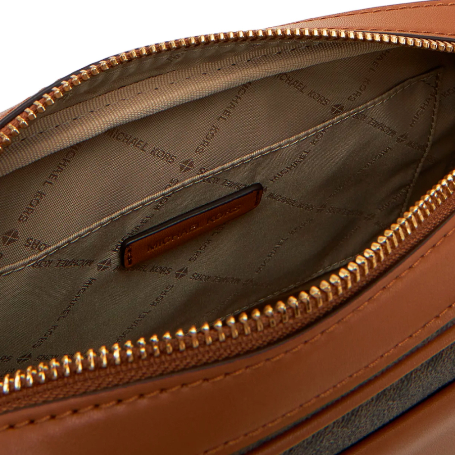 grosse-maeve-schultertasche-mit-exklusivem-logo grosse-maeve-schultertasche-mit-exklusivem-logo