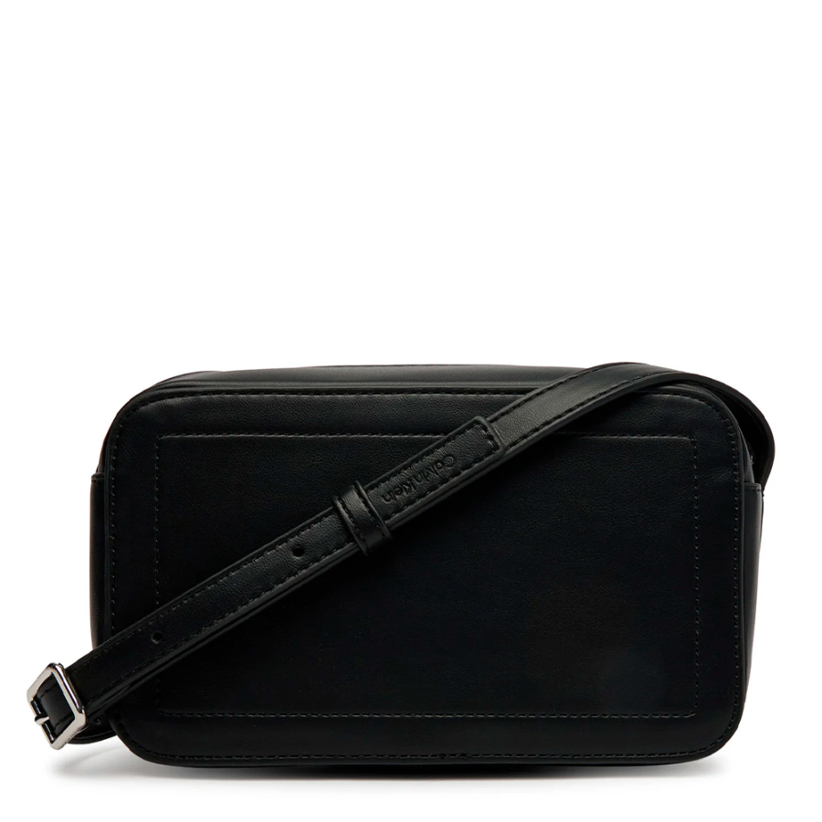 sac-messager-style-appareil-photo-avec-monogramme-distinctif sac-messager-style-appareil-photo-avec-monogramme-distinctif
