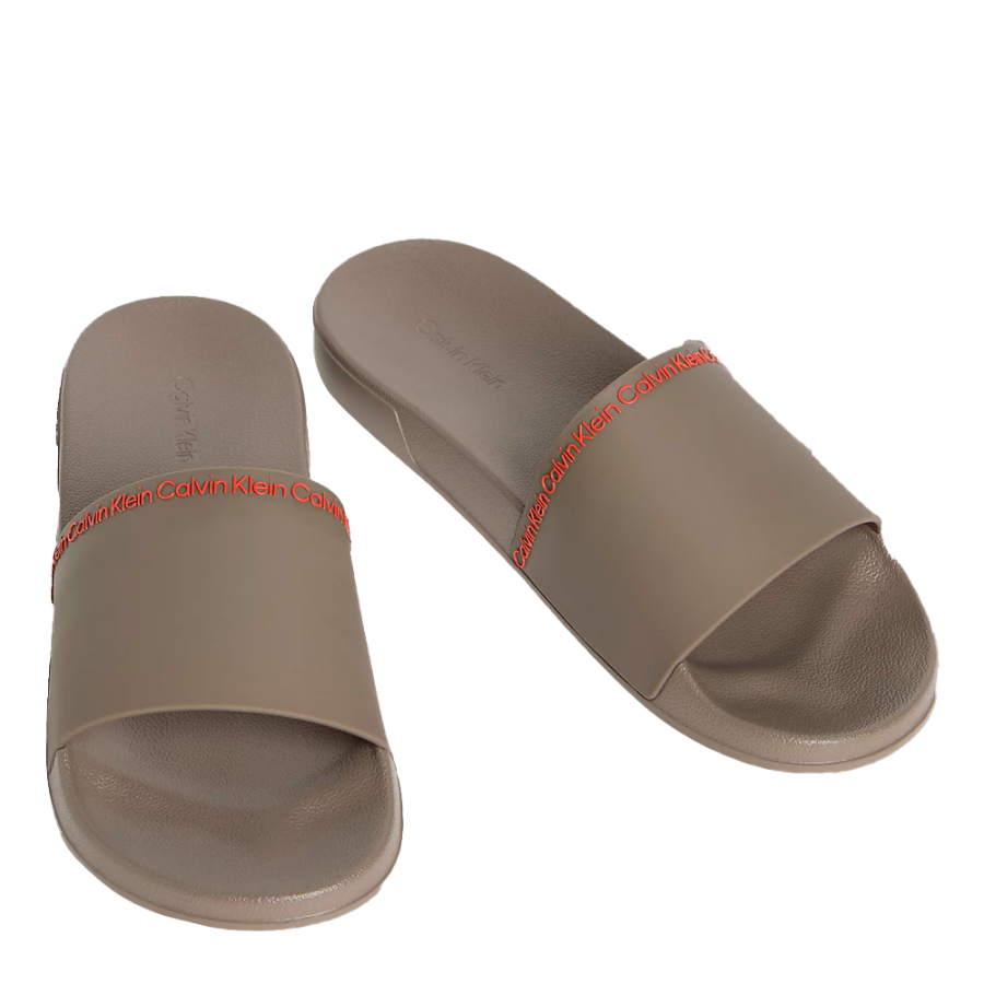 flip-flops-mit-konturiertem-logo flip-flops-mit-konturiertem-logo