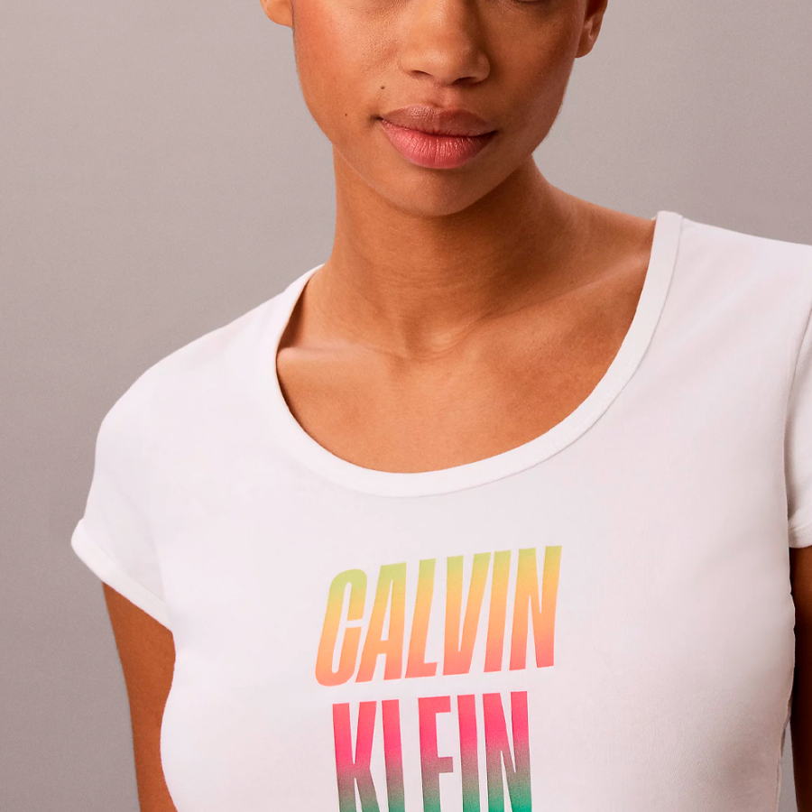 t-shirt-slim-avec-logo-fierte
