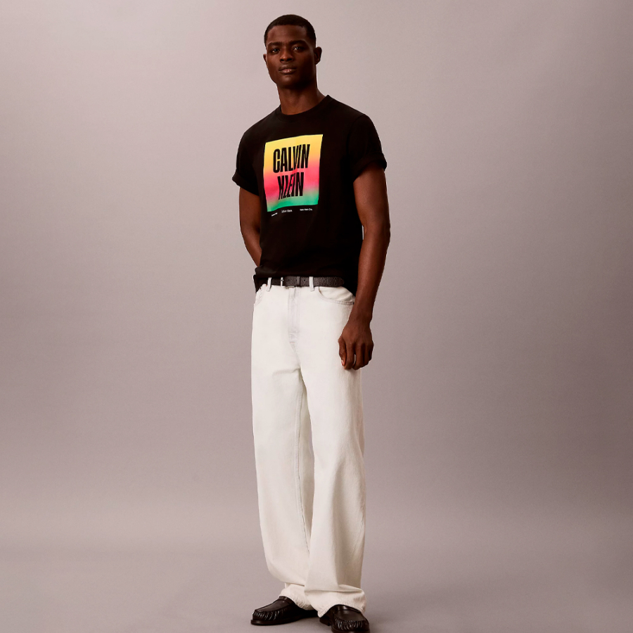 camiseta-holgada-con-logo-pride