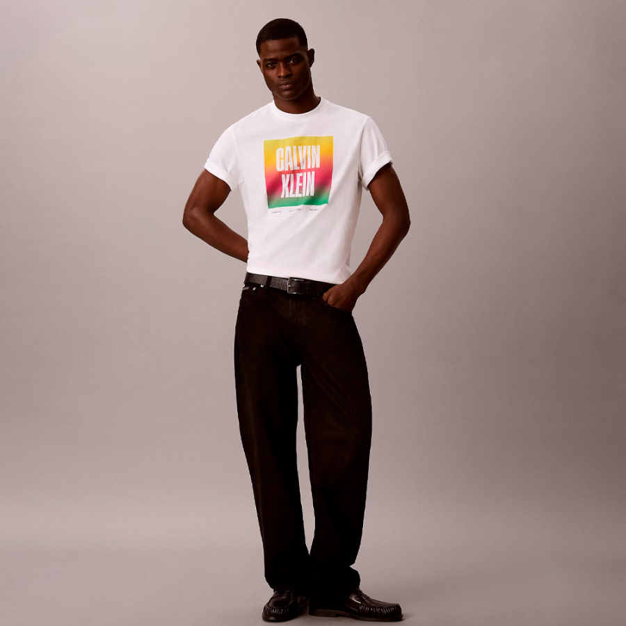 camiseta-holgada-con-logo-pride