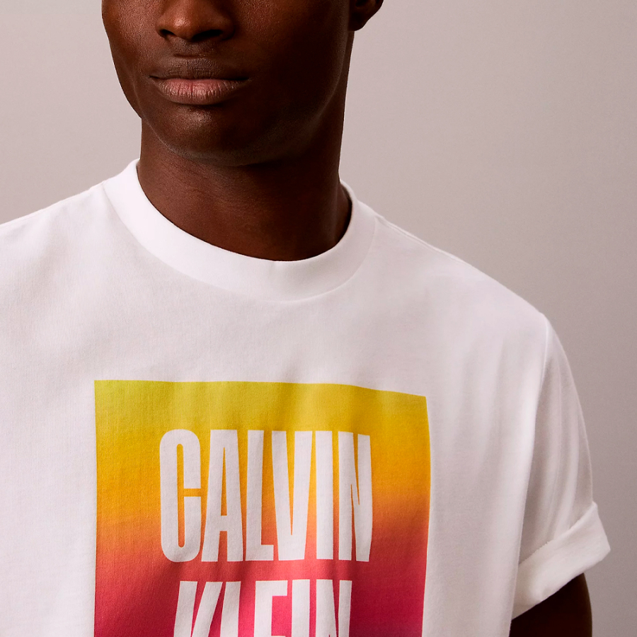 t-shirt-ample-avec-logo-fierte t-shirt-ample-avec-logo-fierte