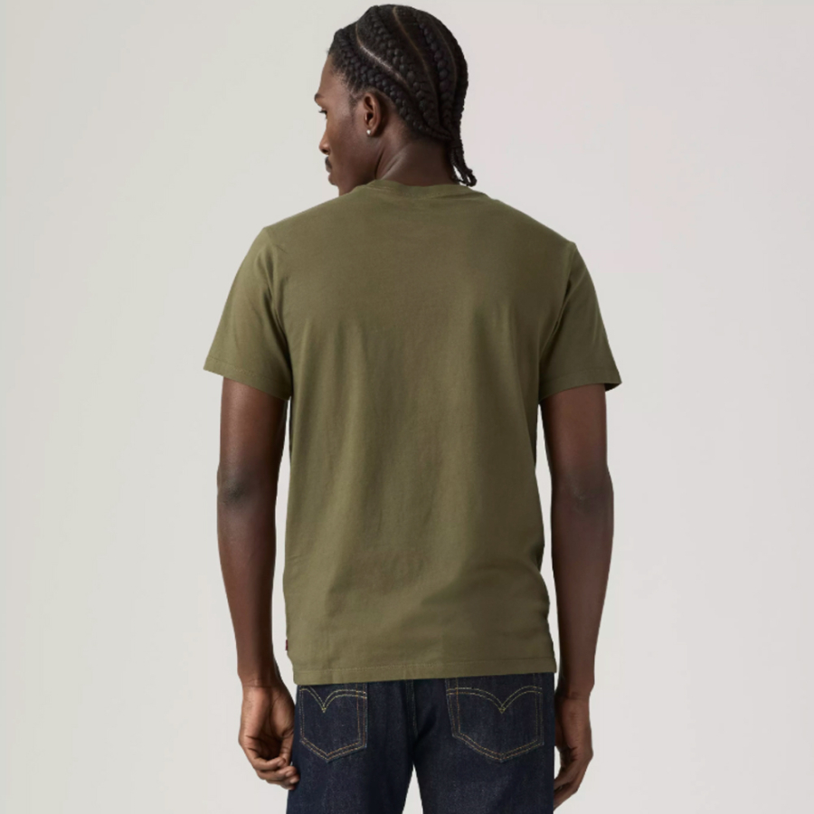 t-shirt-con-grafica-housemark
