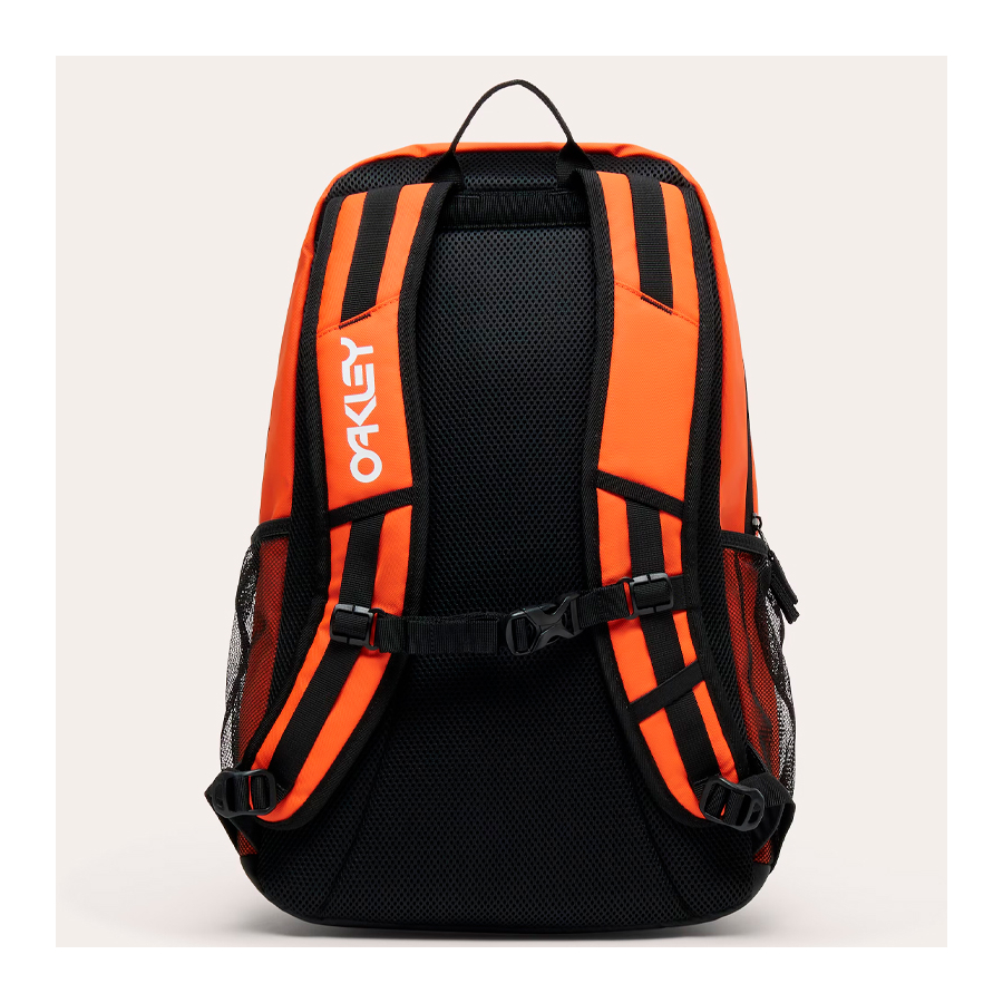 freshman-skate-backpack