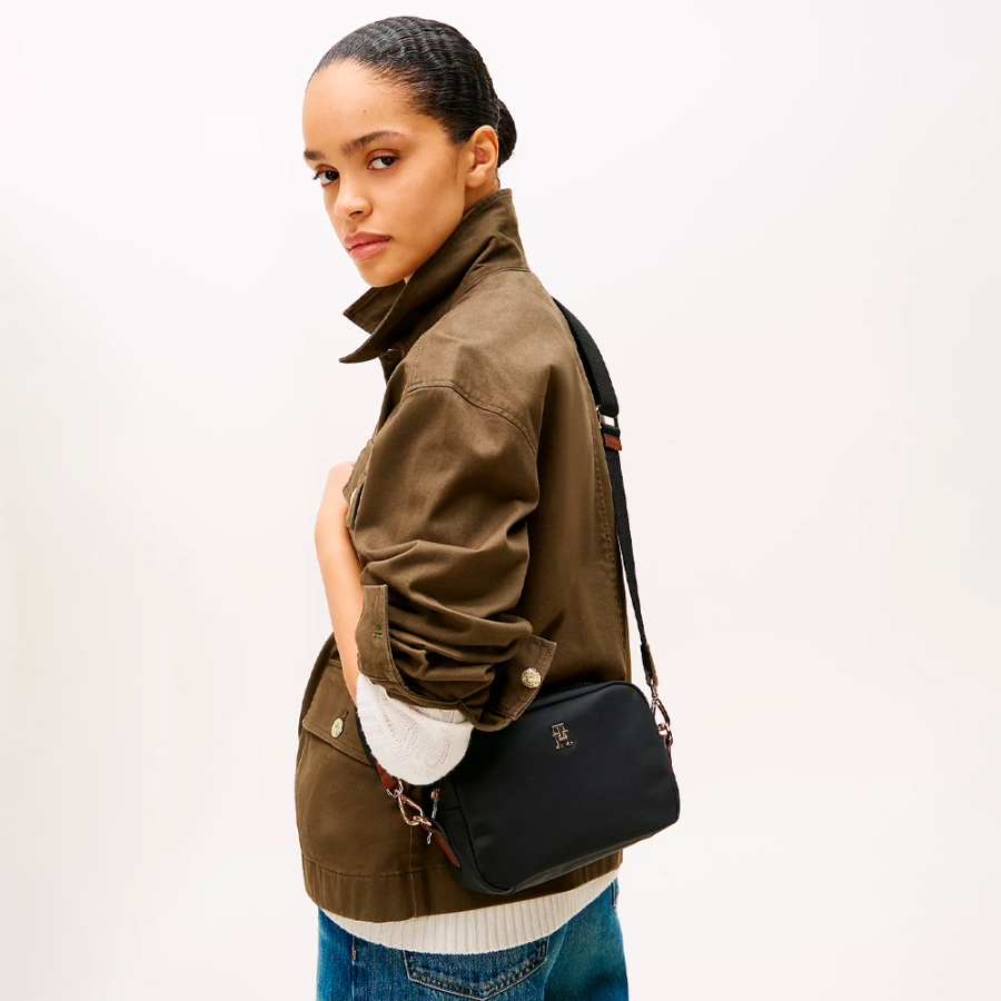 sac-bandouliere-monogramme-th