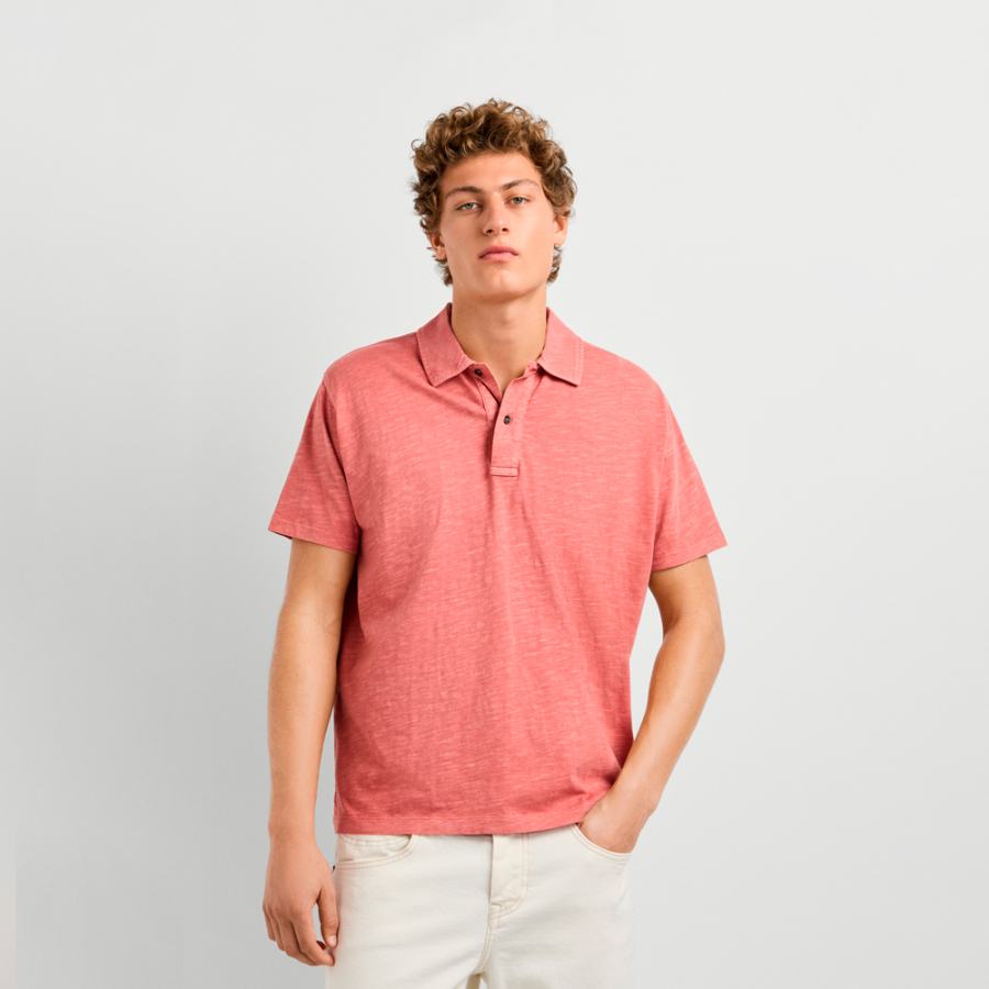 polo-tenido-en-prenda-fit-regular polo-tenido-en-prenda-fit-regular