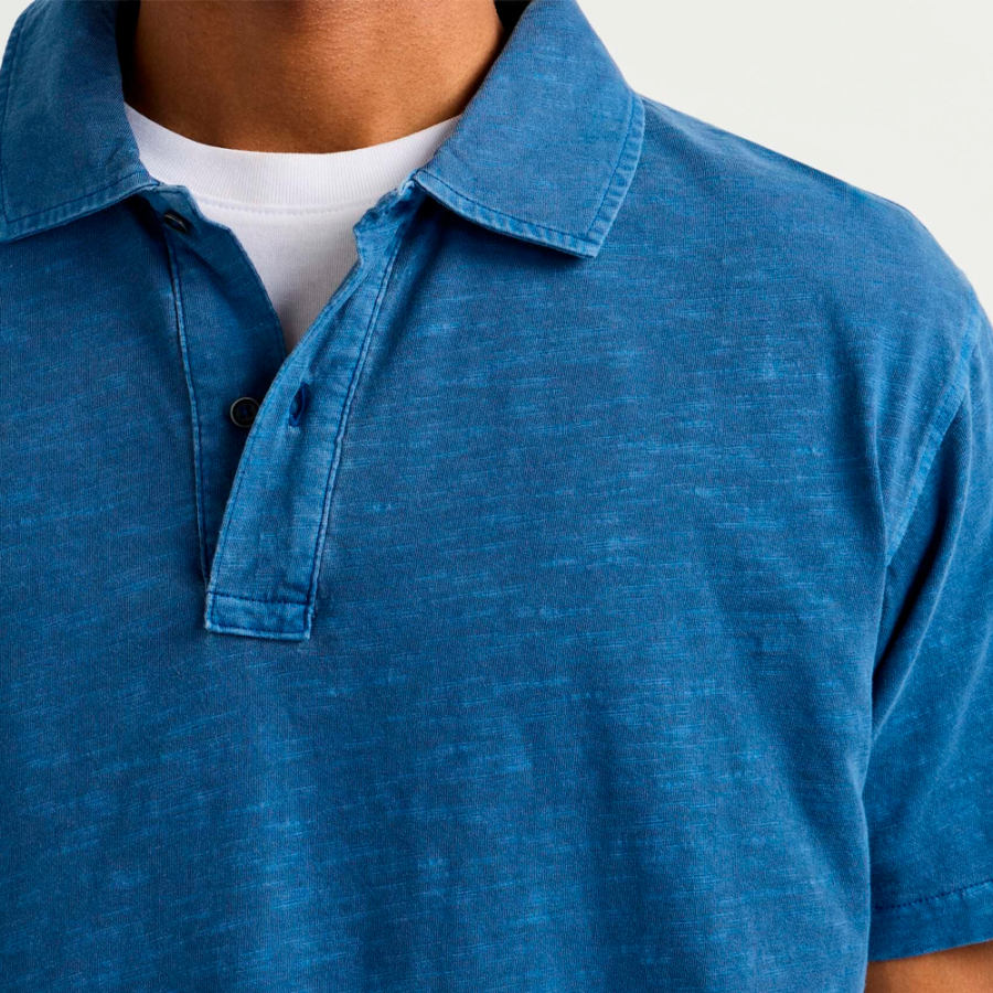 camisa-polo-tingida-em-peca-modelagem-regular camisa-polo-tingida-em-peca-modelagem-regular