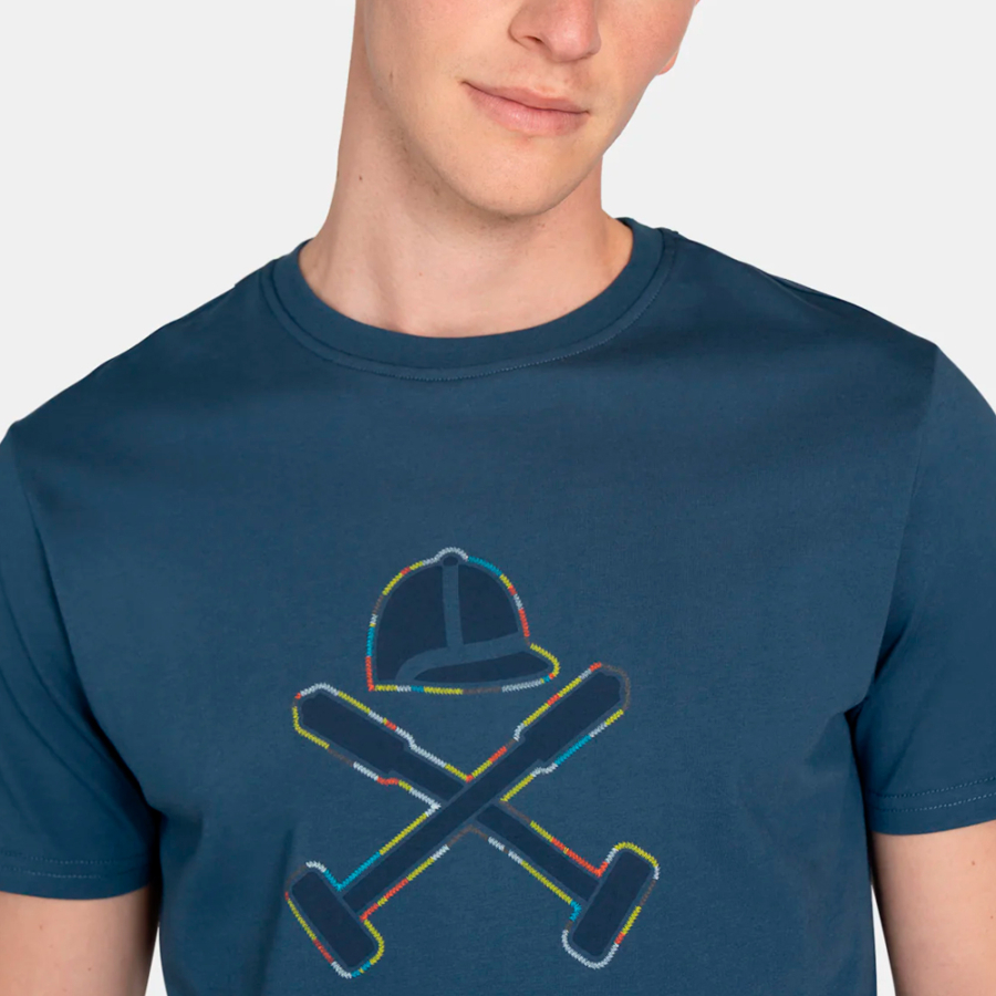 stitching-logo-t-shirt