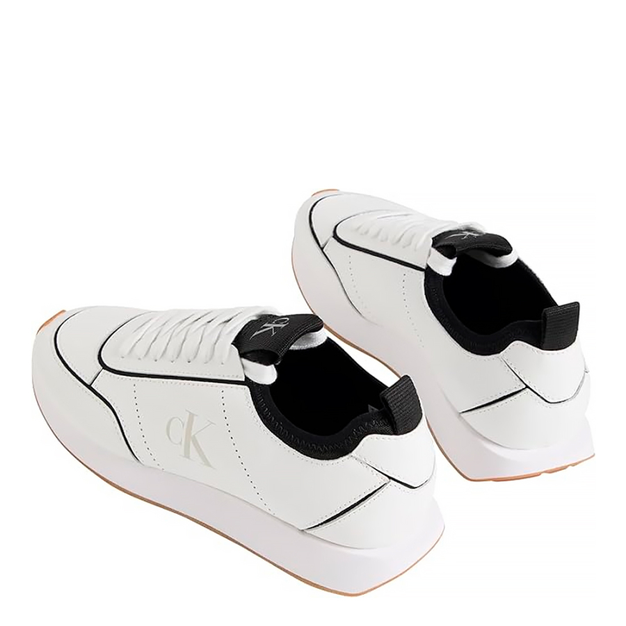 tenis-retro-runner-com-remendo-na-meia