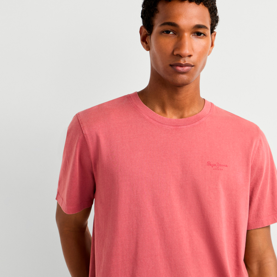 camiseta-regular-fit-logo-print camiseta-regular-fit-logo-print