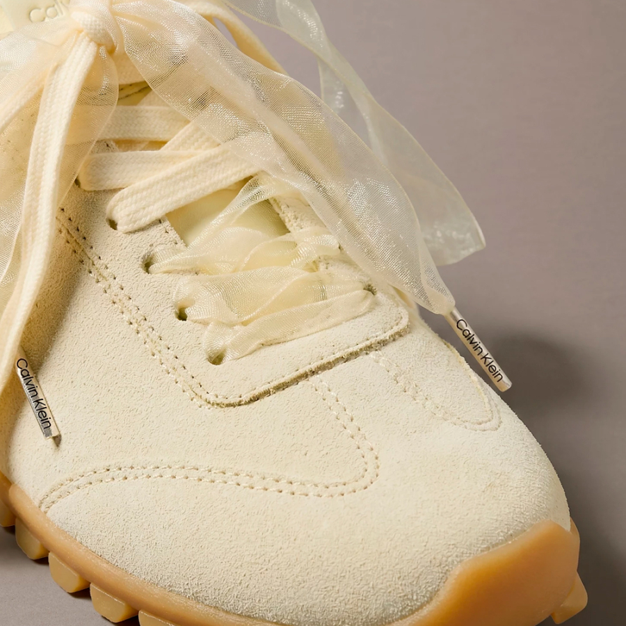 scarpe-da-corsa-in-pelle-scamosciata-con-organza scarpe-da-corsa-in-pelle-scamosciata-con-organza